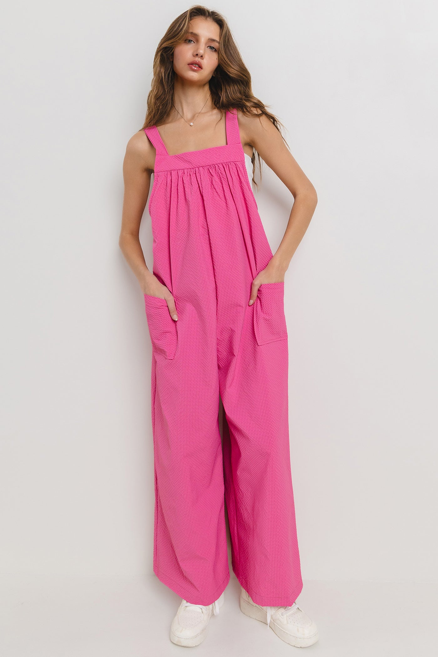 Wide-Leg Pocketed Jumpsuit – Effortless & Bold One-Piece