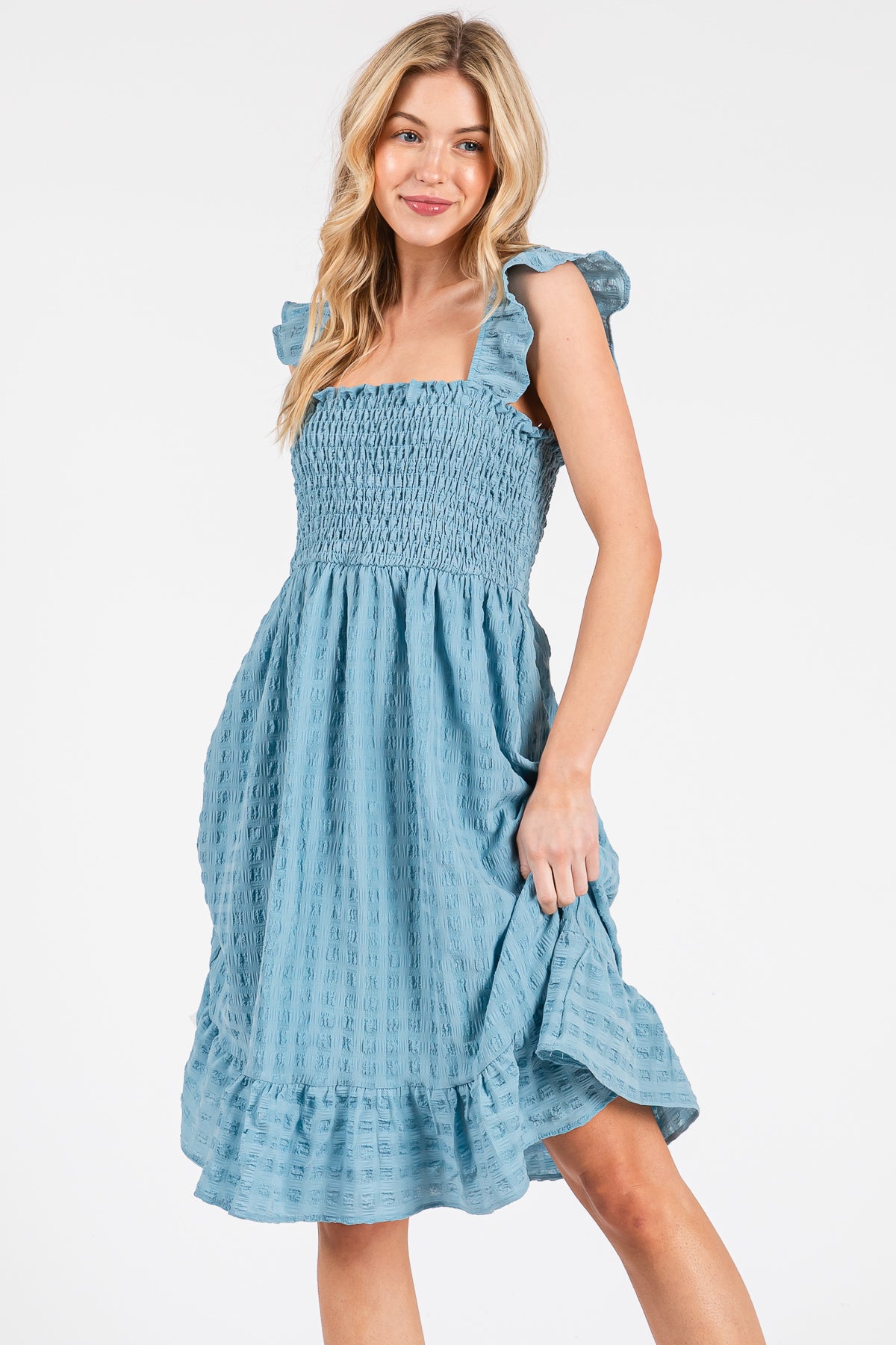 Kleid mit gesmokten Rüschenärmeln