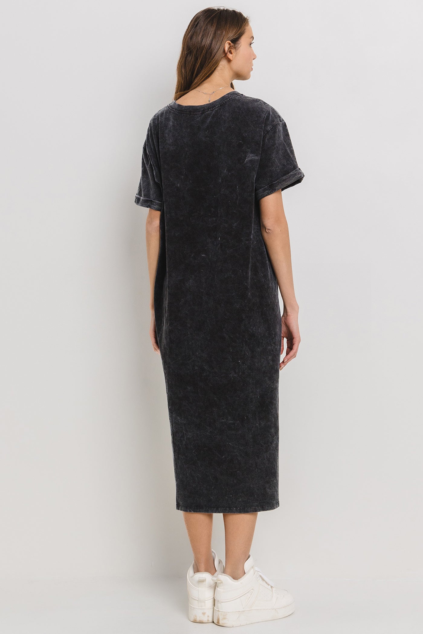 Mineralgewaschenes Midi-T-Shirt-Kleid mit Tasche