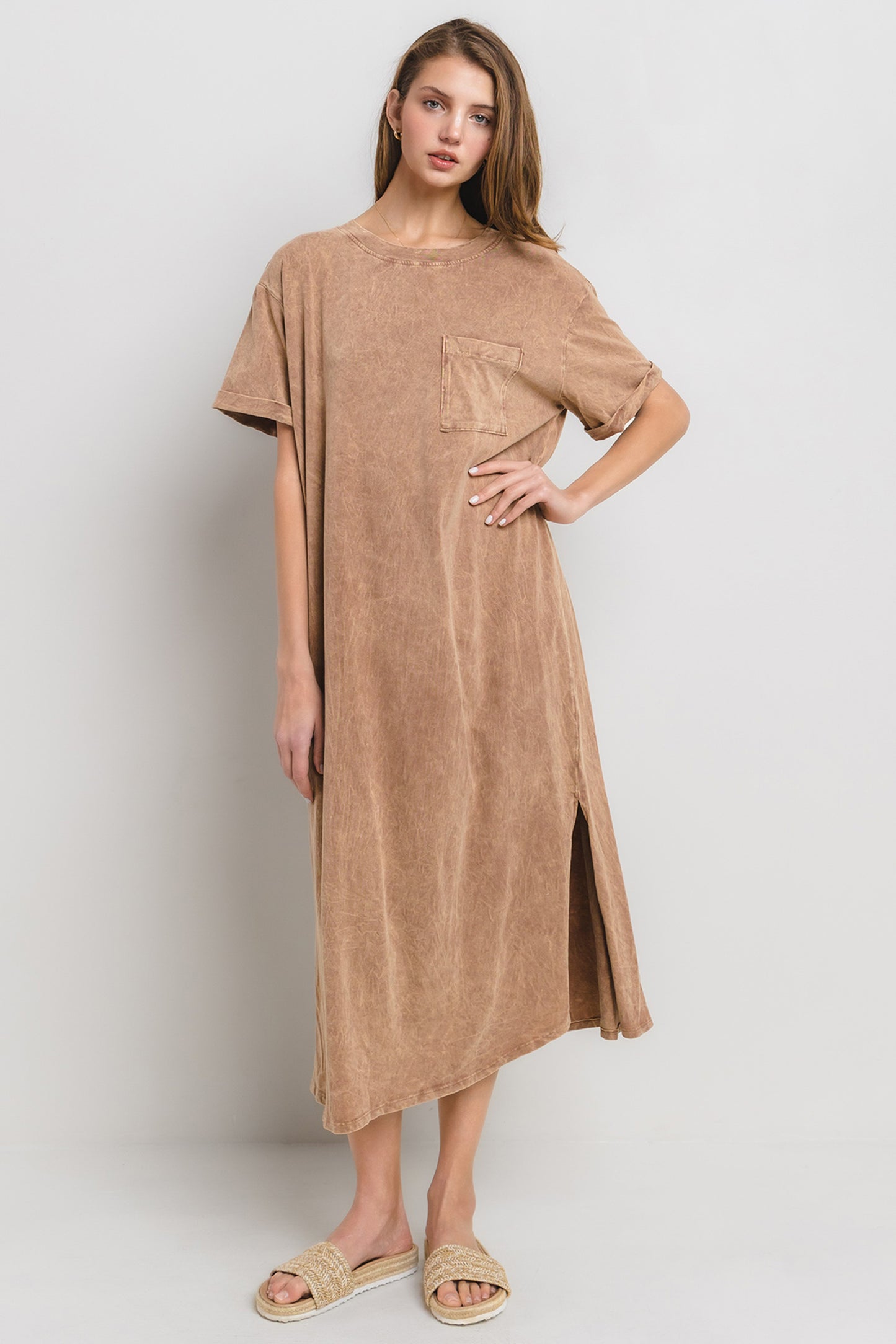 Mineralgewaschenes Midi-T-Shirt-Kleid mit Tasche