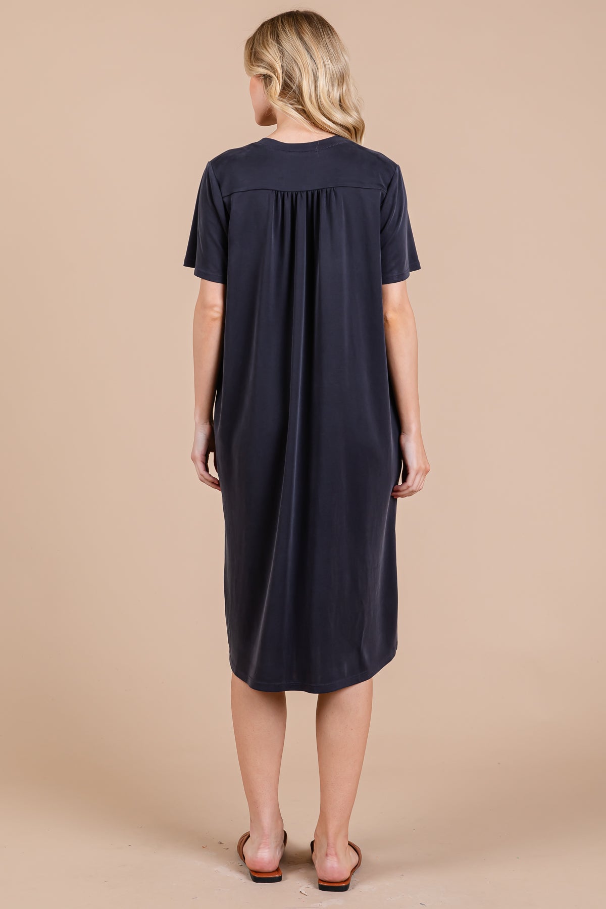 Locker geschnittenes Midikleid aus Modal-Piqué mit Taschen