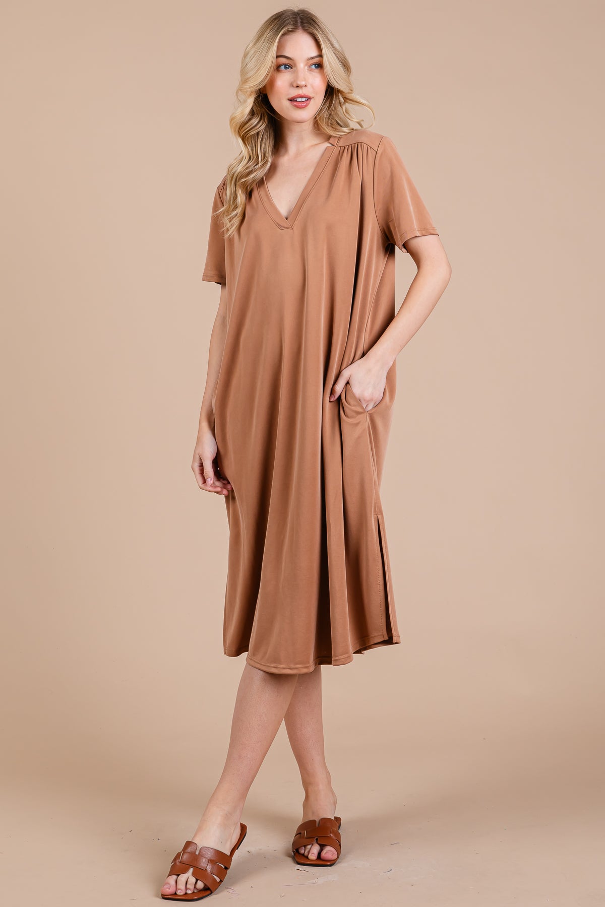 Locker geschnittenes Midikleid aus Modal-Piqué mit Taschen