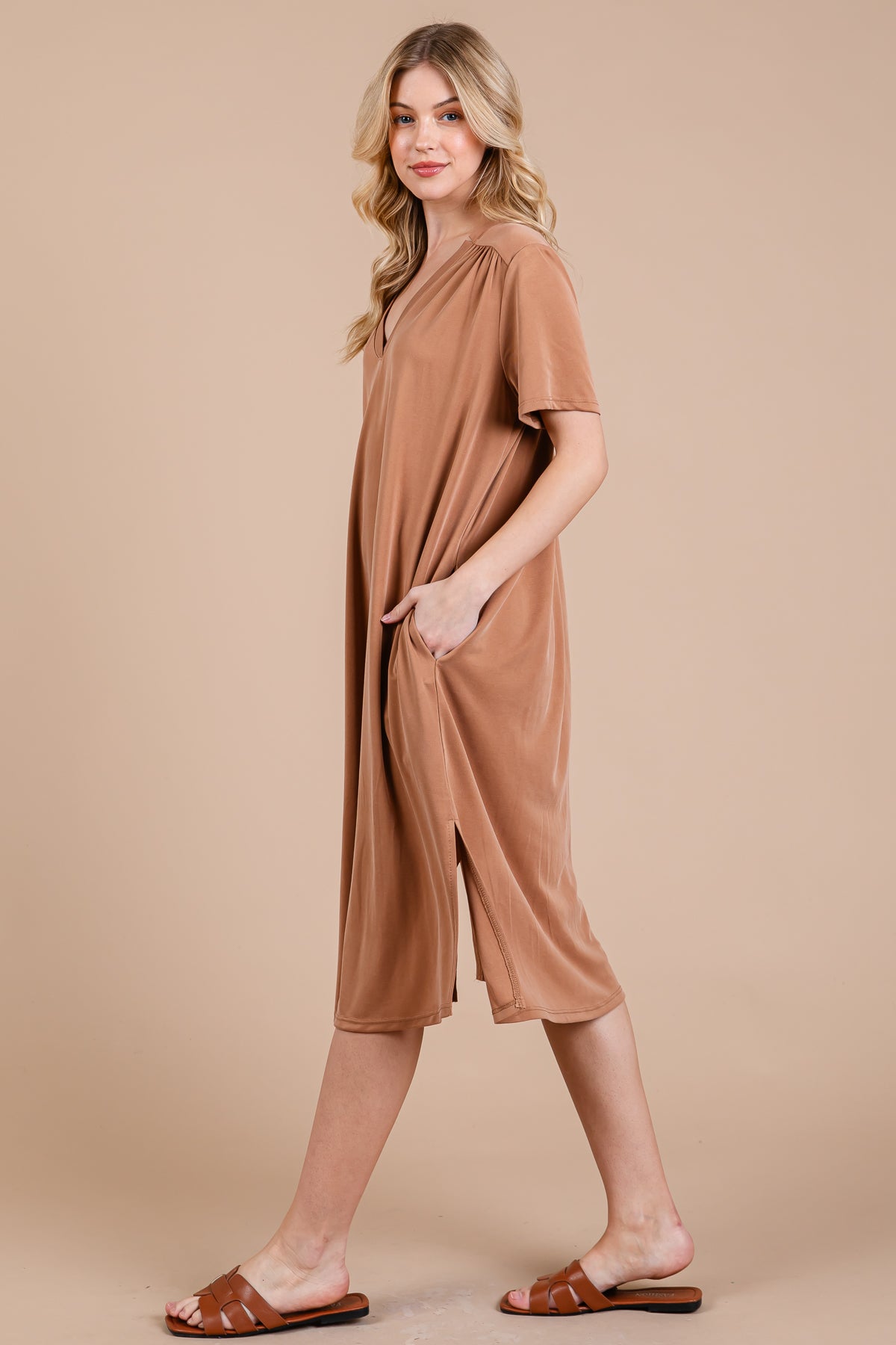 Locker geschnittenes Midikleid aus Modal-Piqué mit Taschen