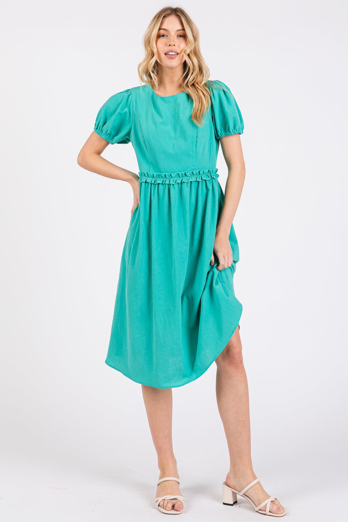 Midikleid mit Rüschentaille – gefüttert und elegant feminin