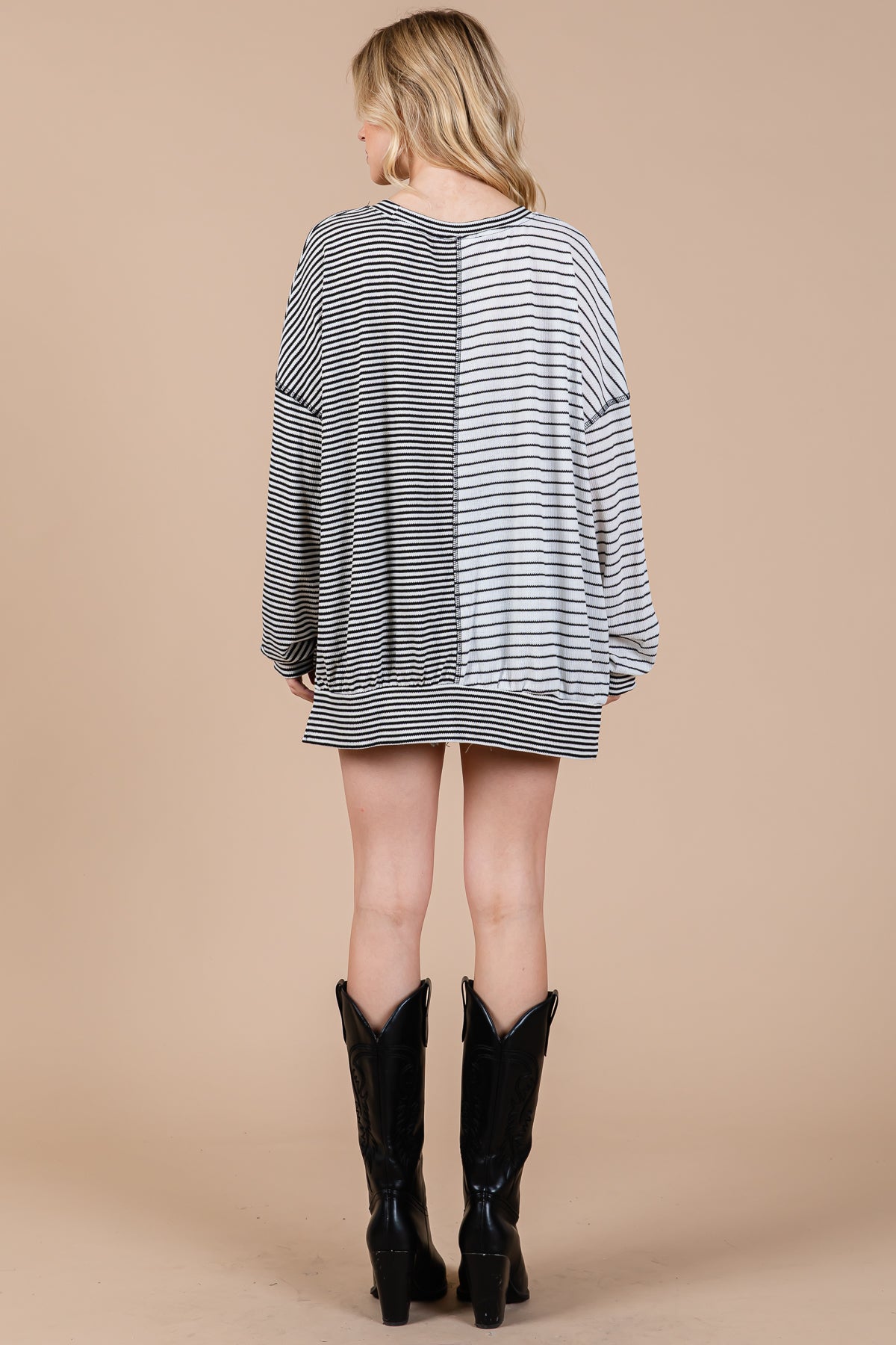 Weekend – Gestreiftes Oversize-Oberteil mit langen Ärmeln