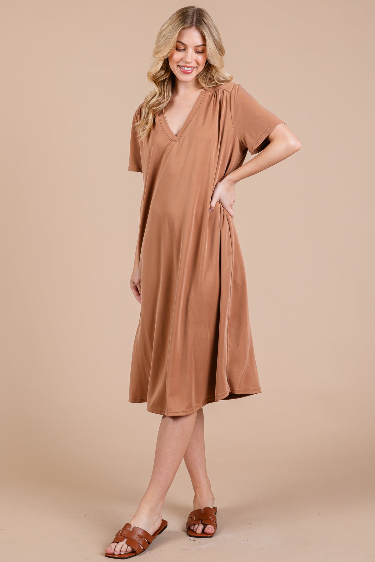 Locker geschnittenes Midikleid aus Modal-Piqué mit Taschen